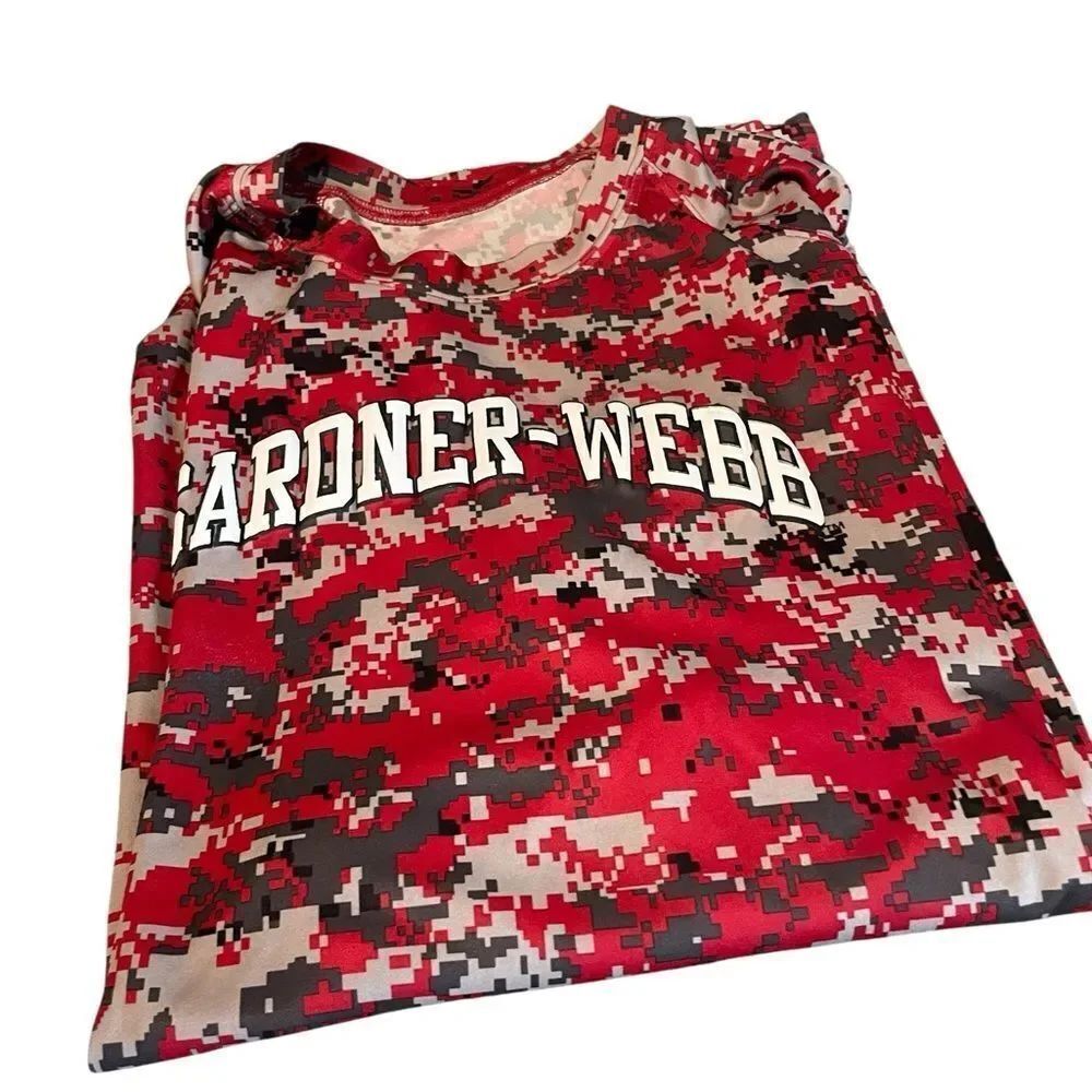 Gardner Webb size XXl  Camo Shirt - Red perfect condition see pics